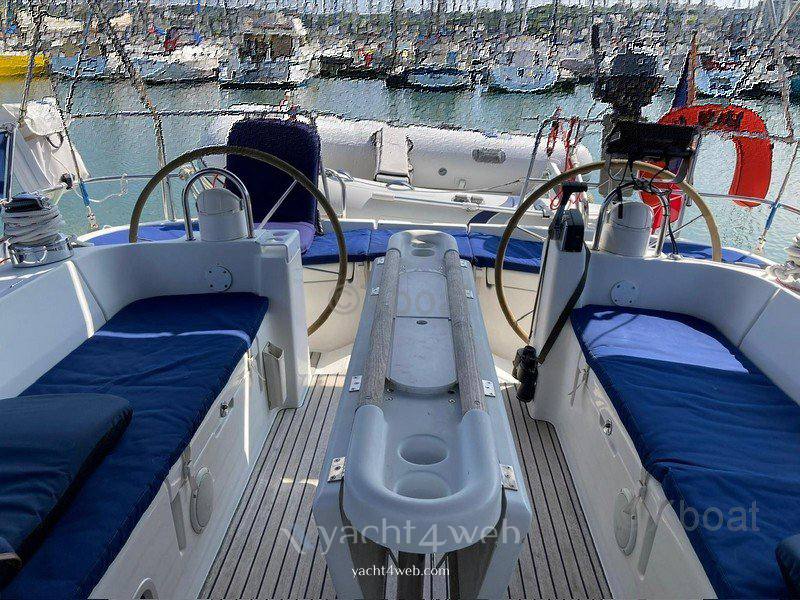 Beneteau Oceanis 473 Vela