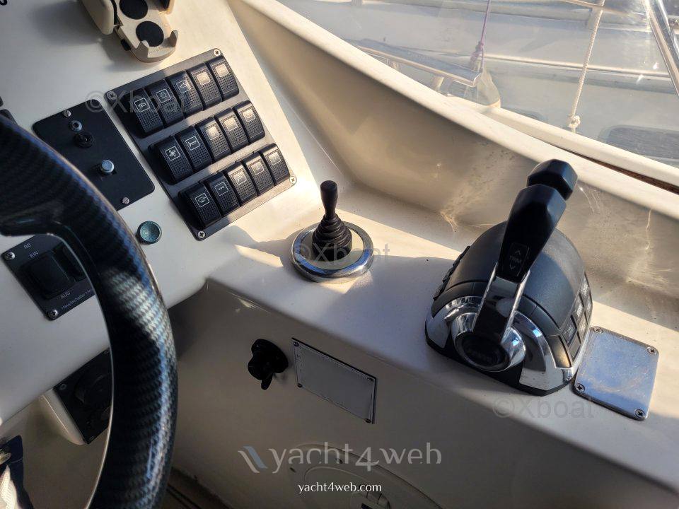 Bavaria 37 sport Yate a motor usado
