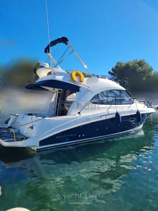 Beneteau Antares 30 fly Моторная яхта используется