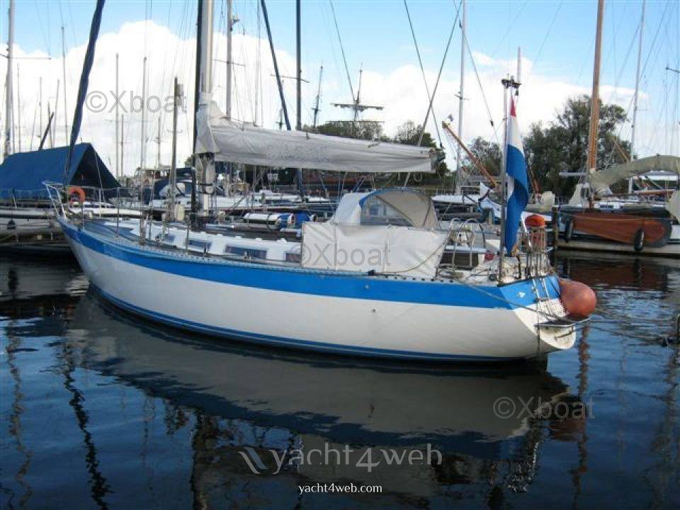 Wauquiez Hood 38 dl mk 2 Sail cruiser