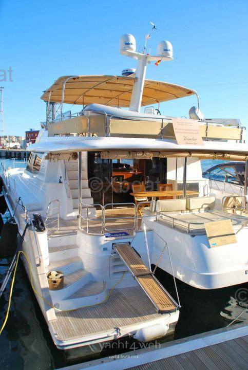 Fountaine pajot Queensland 55 Моторная лодка используется для продажи