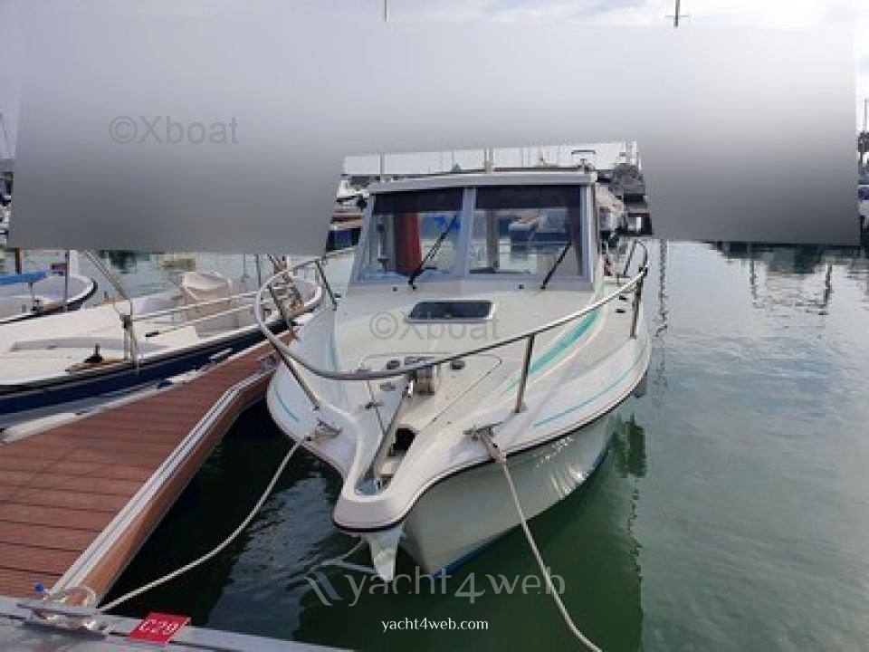 Beneteau Antares 680 Motor boat used for sale