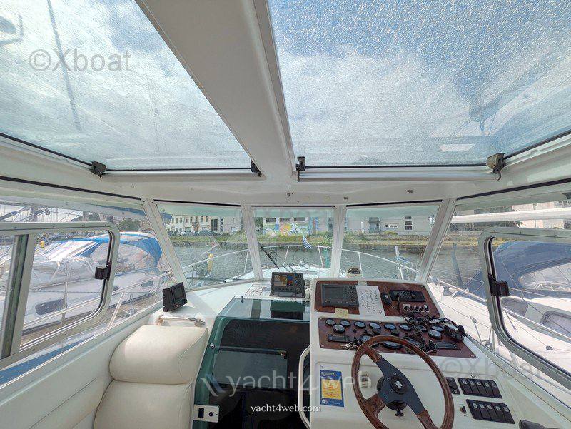 Beneteau Ombrine 960 timonier Yacht à moteur occasion