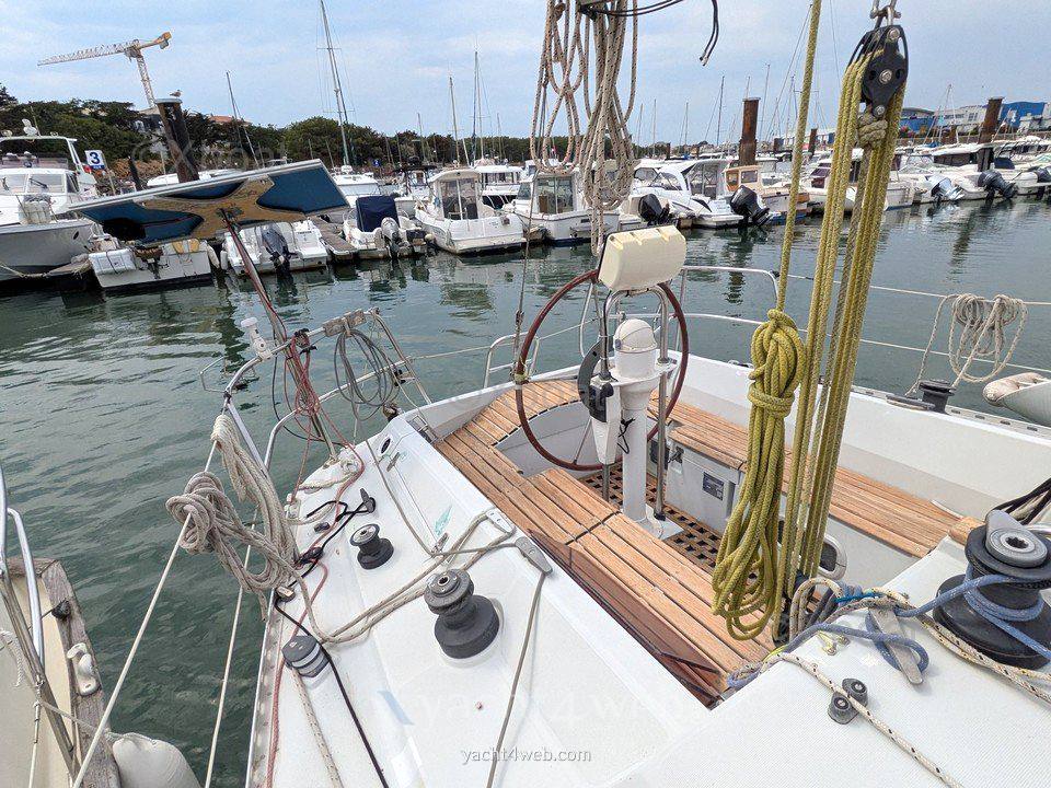 Kirie Feeling 1090 Barco à vela usado para venda