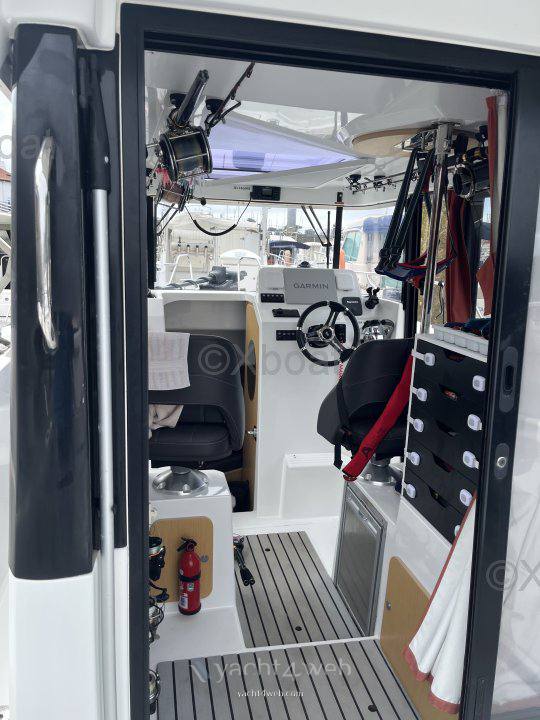 Beneteau Barracuda 8 barco de motor