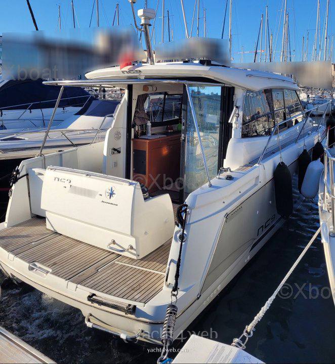 Jeanneau Nc 9 barca a motore