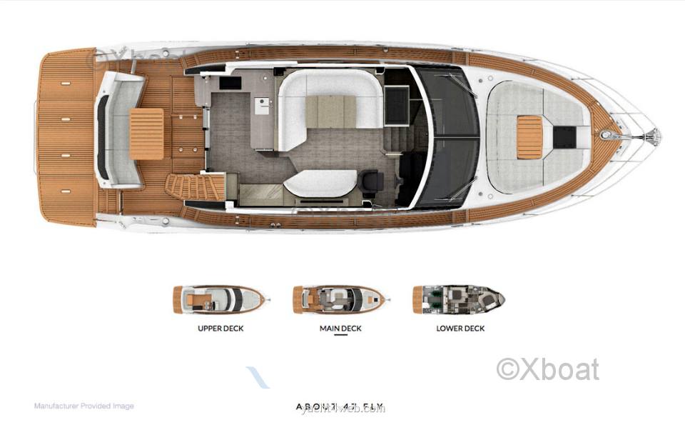 Absolute 47 fly motor boat