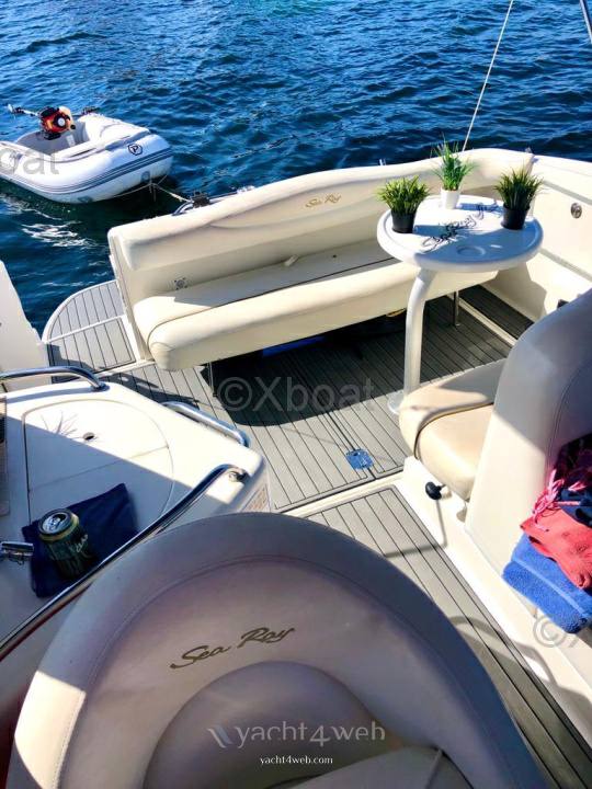 Sea ray 315 sundancer Моторная яхта используется