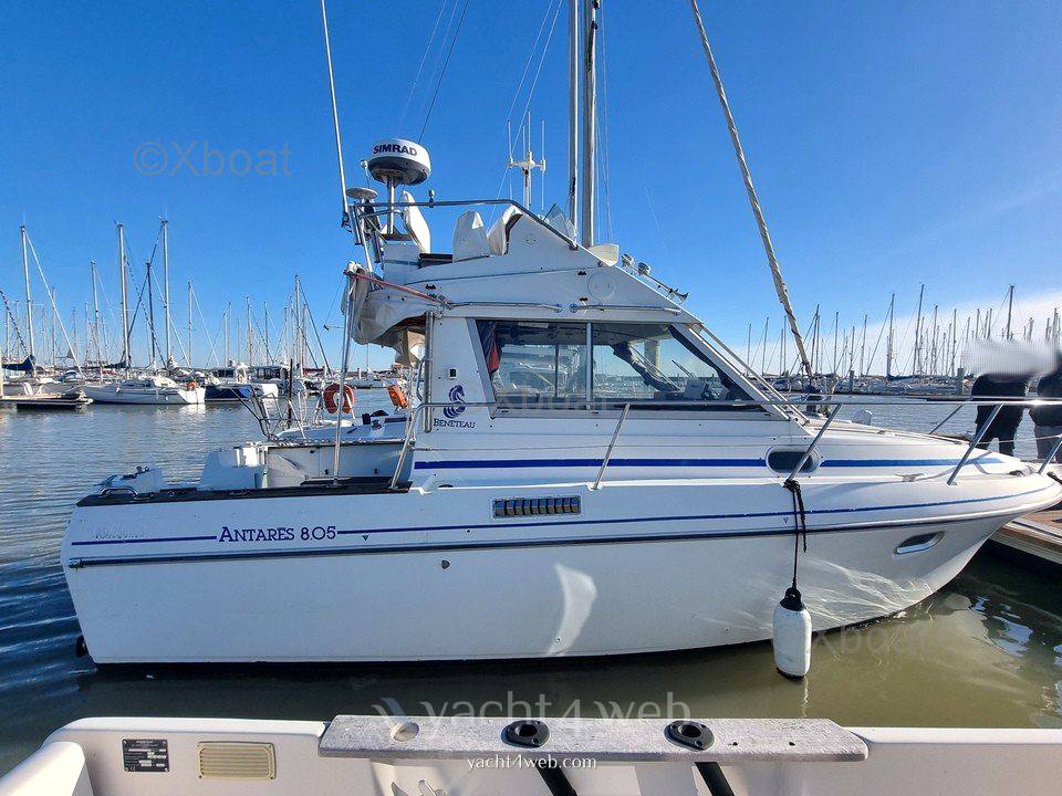 Beneteau Antares 805 fly используется