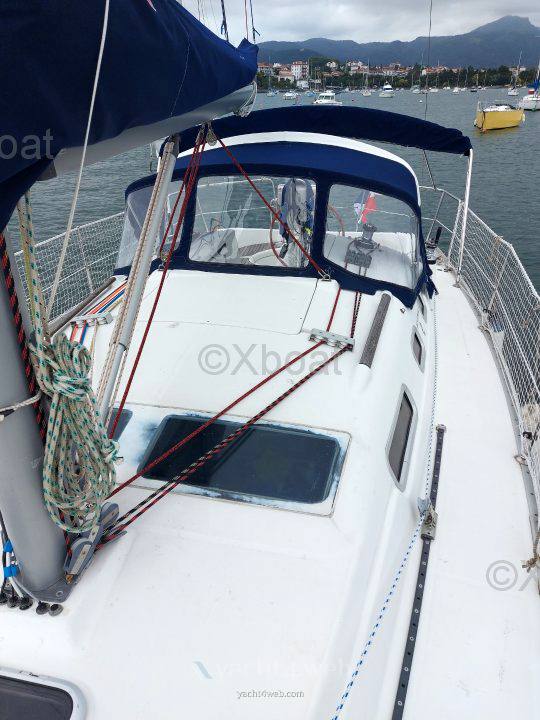 Beneteau Oceanis 323 Парусная лодка используется для продажи