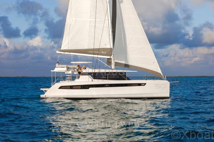 Robertson caine Leopard 50 Sail cruiser