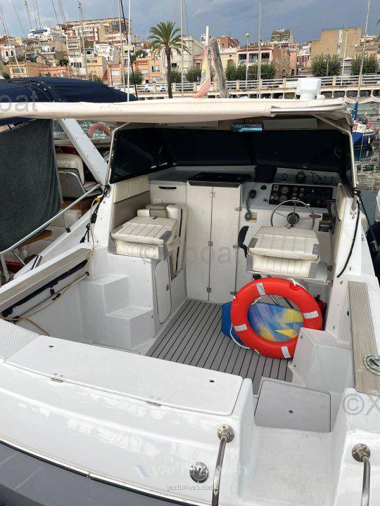 Bayliner 2452 ciera Моторная лодка используется для продажи