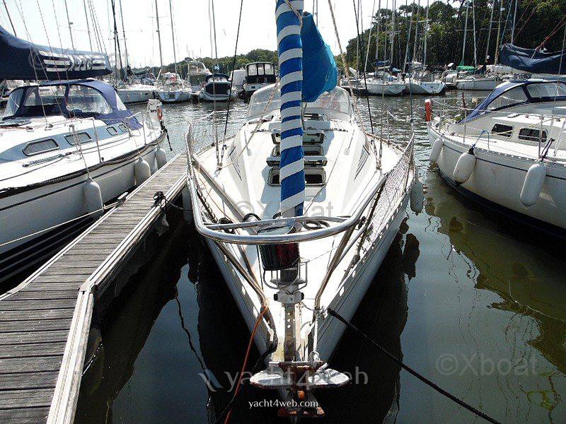 Beneteau First 325 pte Barca a vela usata in vendita