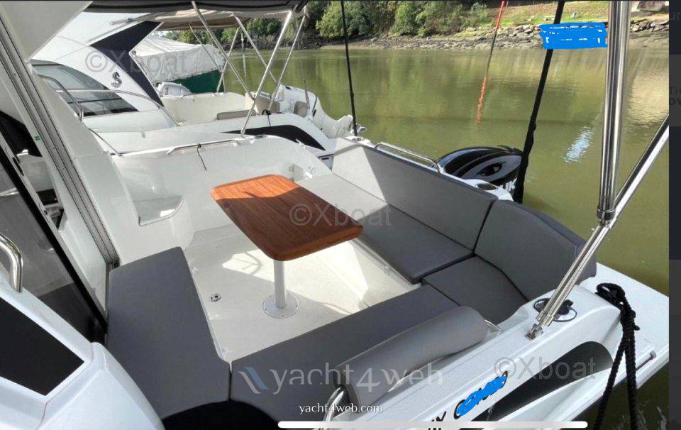 Beneteau Antares 8 ob Motor boat used for sale