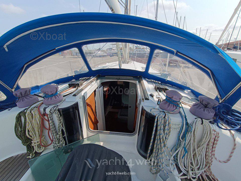 Beneteau Oceanis 351 Фото