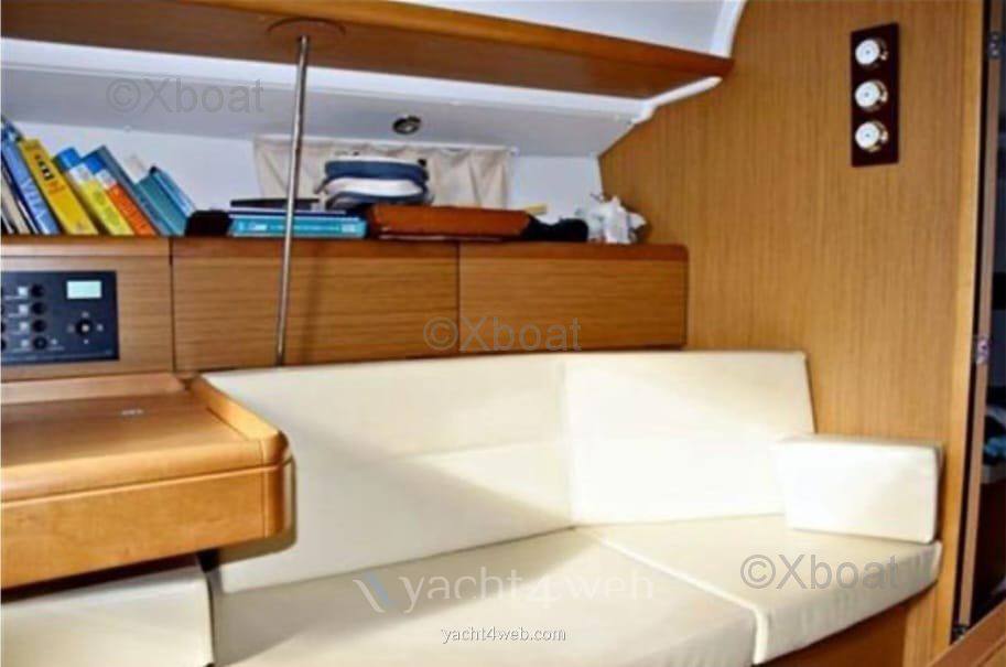 Jeanneau Sun odyssey 42i Sail cruiser