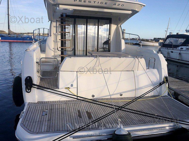 Jeanneau Prestige 420 fly Barca a motore usata in vendita