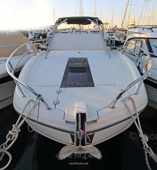 Beneteau Flyer 8.8 sundeck Моторная яхта