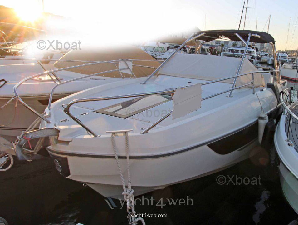 Beneteau Flyer 8.8 sundeck используется