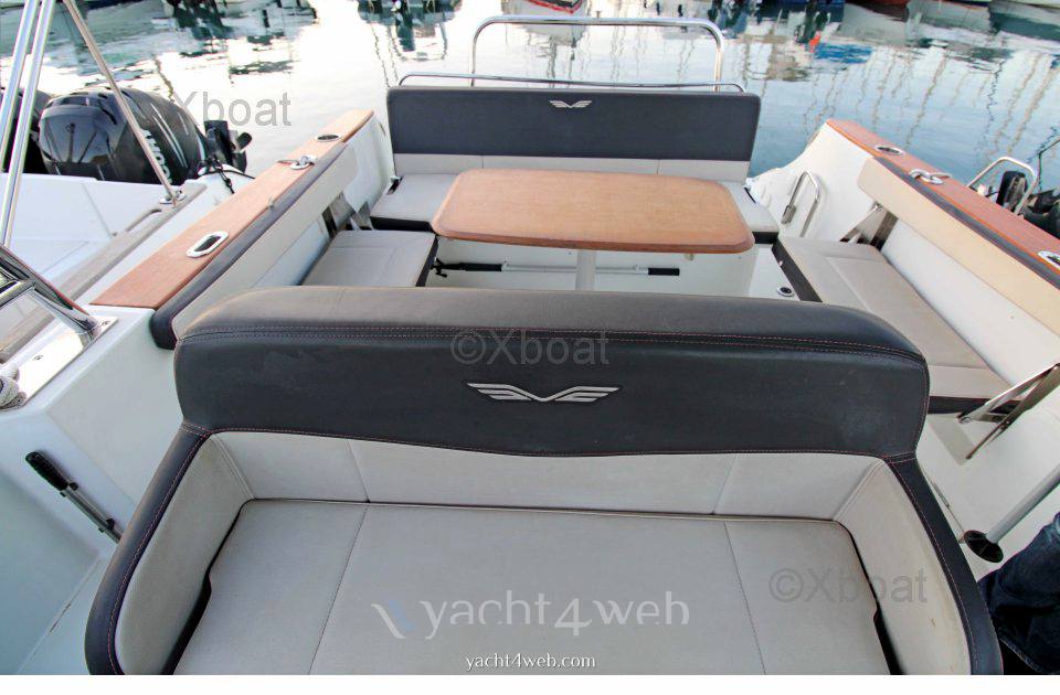 Beneteau Flyer 8.8 sundeck Фото