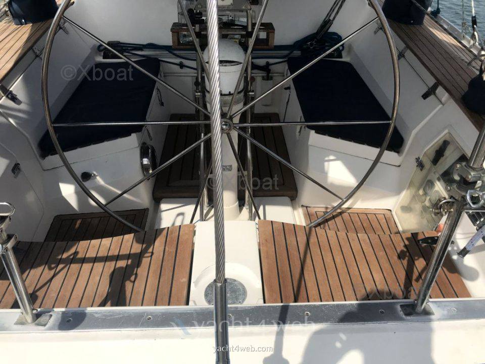 Wauquiez Centurion 47 barco de vela