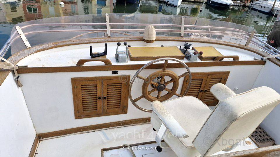 Hershine 37 Motoryacht verwendet