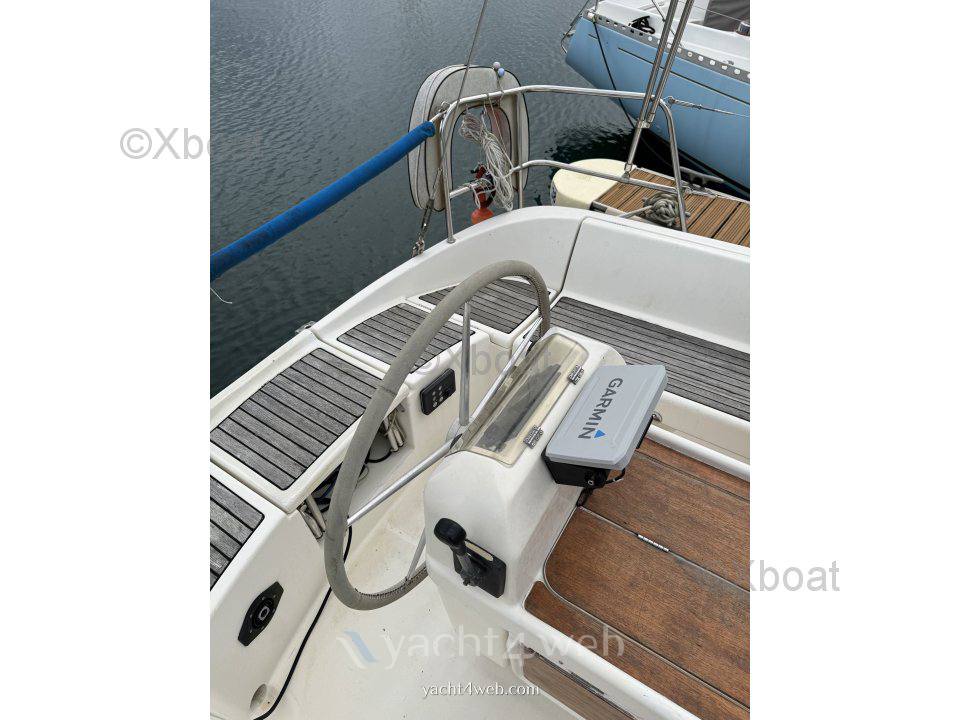 Beneteau Oceanis 370 Парусная лодка