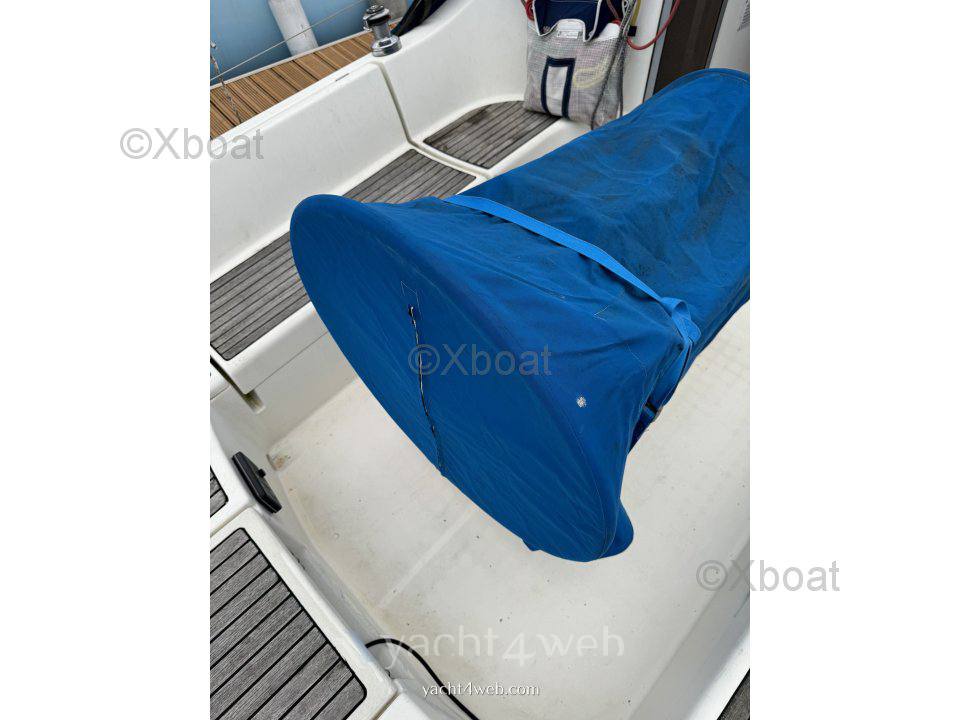 Beneteau Oceanis 370 Парусная лодка используется для продажи
