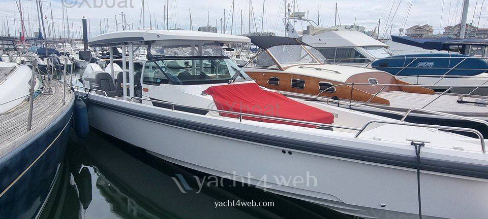 Axopar 37 sun top barca a motore