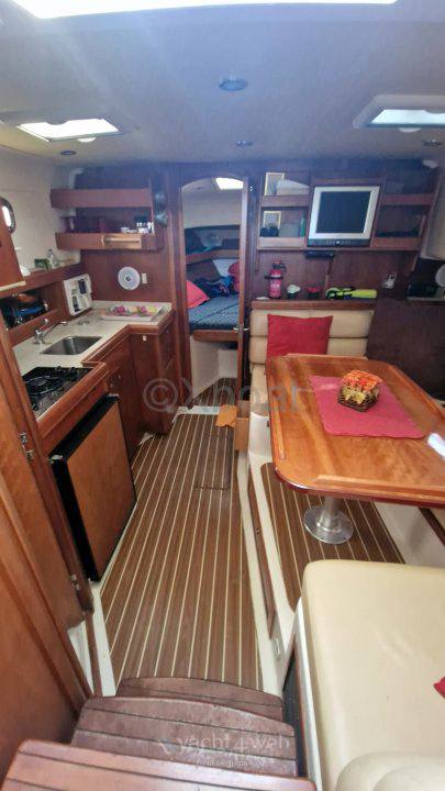 Mainship 34 pilot sedan Barca a motore usata in vendita