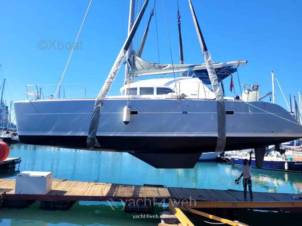 Lagoon 380 Vela