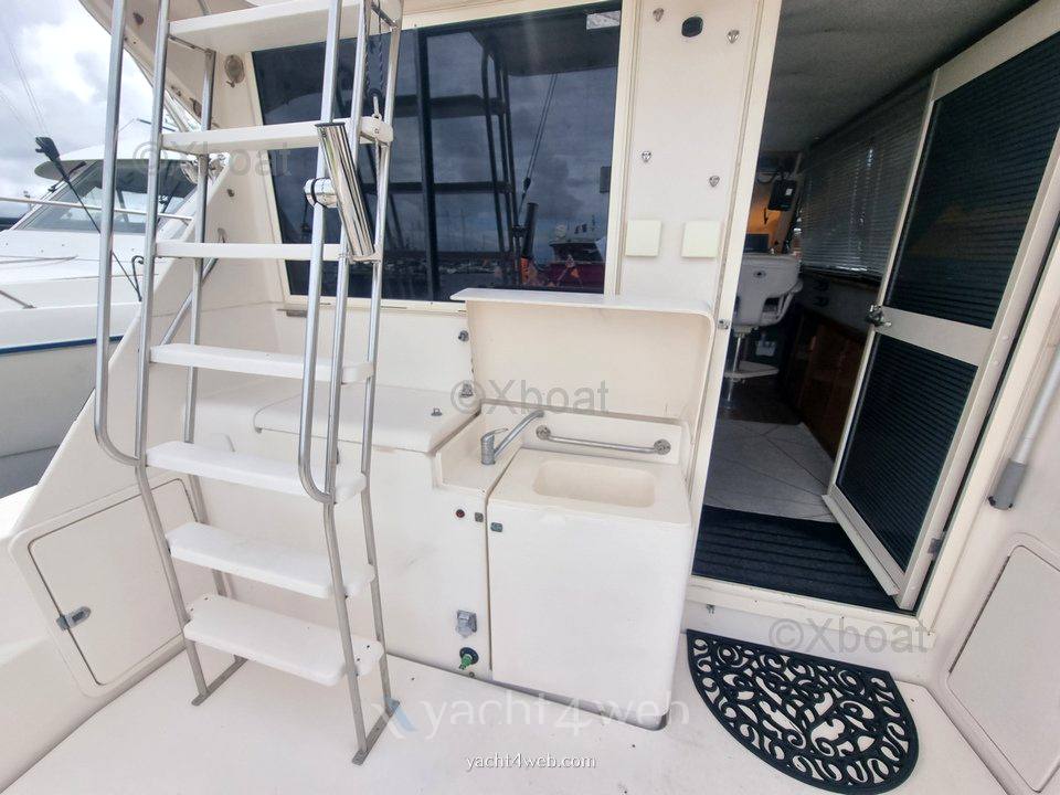 Riviera 33 flybridge 