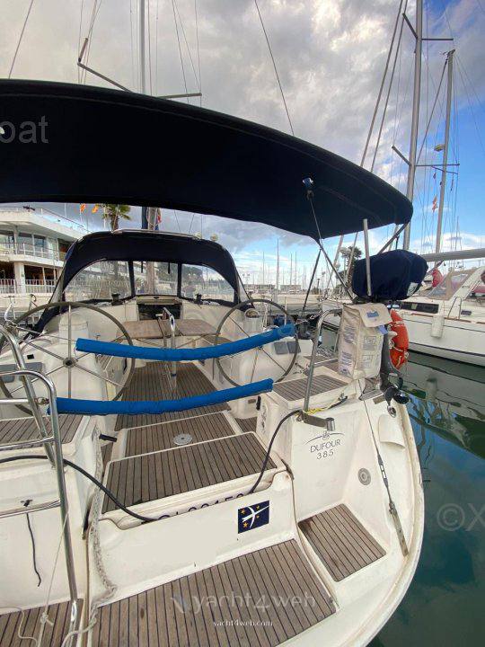 Dufour 385 grand large يستخدم