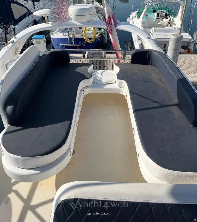 Cranchi Atlantique 40 محرك اليخت يستخدم