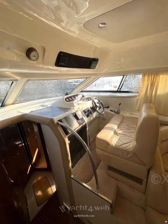 Cranchi Atlantique 40 محرك اليخت