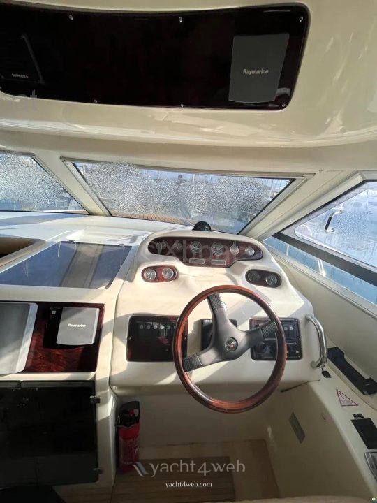 Cranchi Atlantique 40 يستخدم