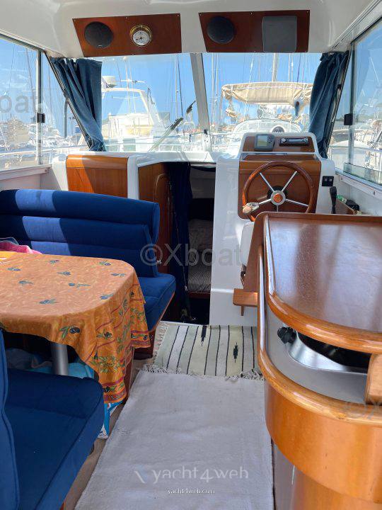 Beneteau Antares 760 Motorboot gebraucht zum Verkauf