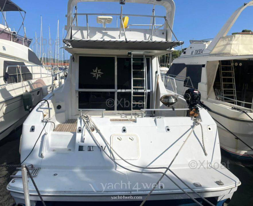 Jeanneau Yarding 42 fly Yacht à moteur