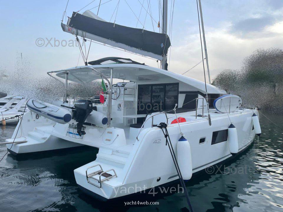 Lagoon 42 используется