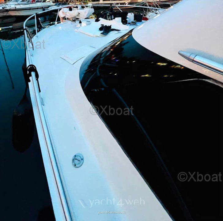 Luhrs 36 convertible Photo