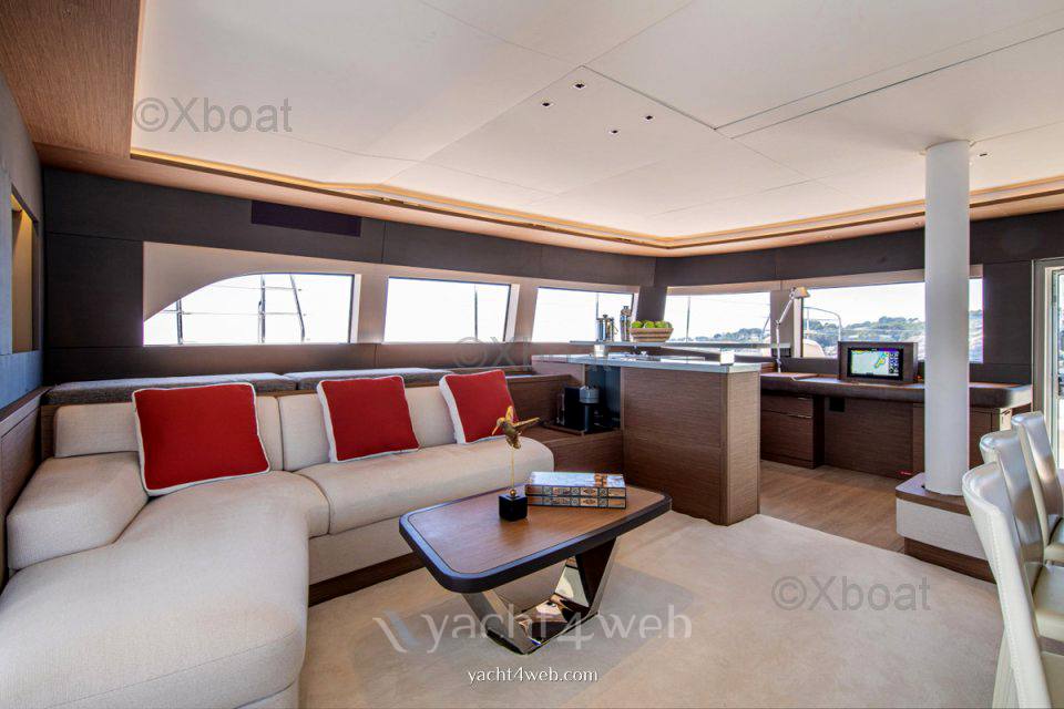 Lagoon 65 barca a vela