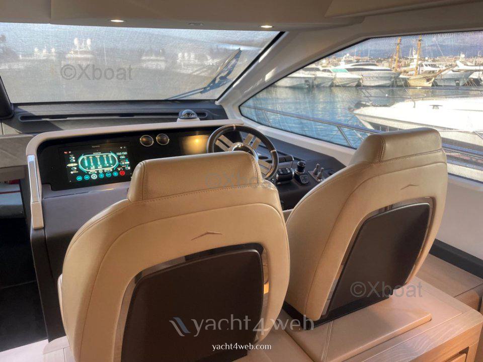 Azimut 72 fly Bateau à moteur nouveau en vente
