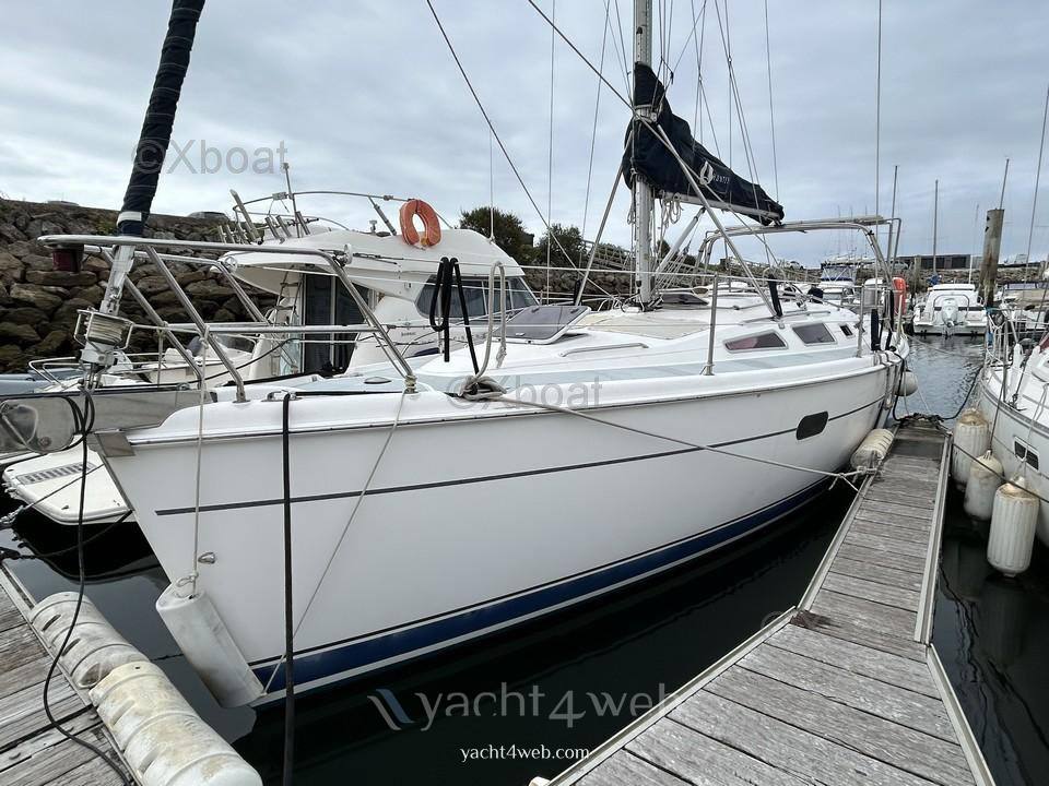 Hunter 356 sailing boat