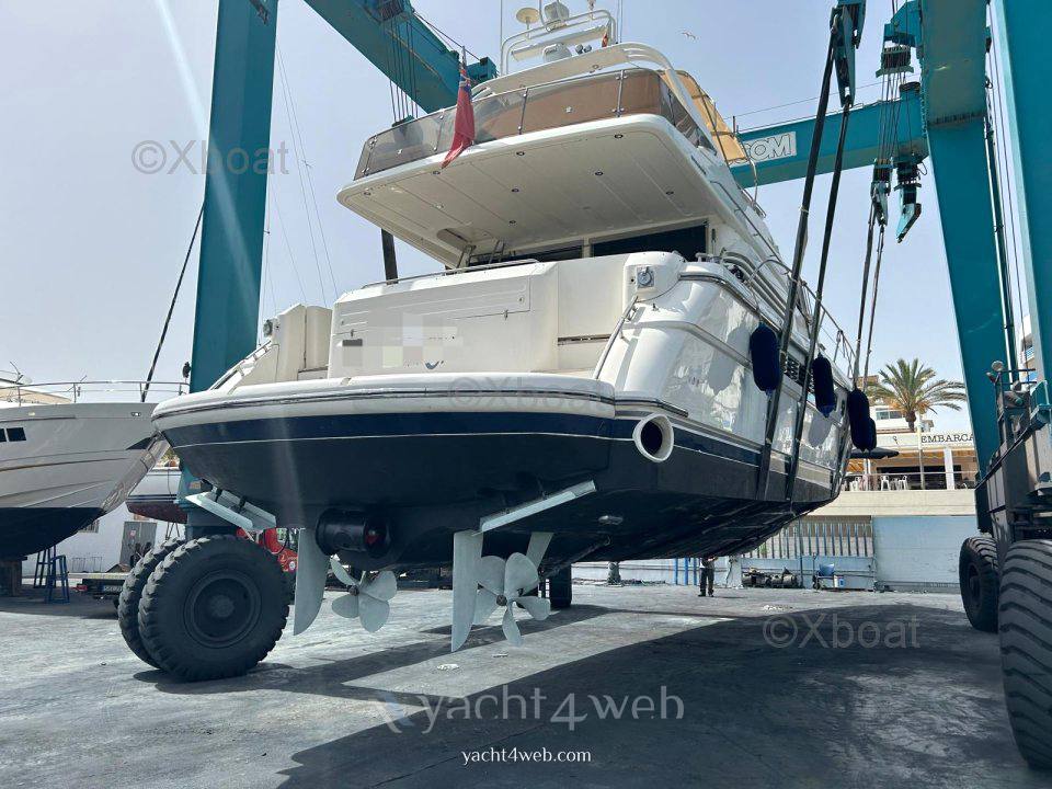Fairline 65 squadron Barco de motor usado para venta