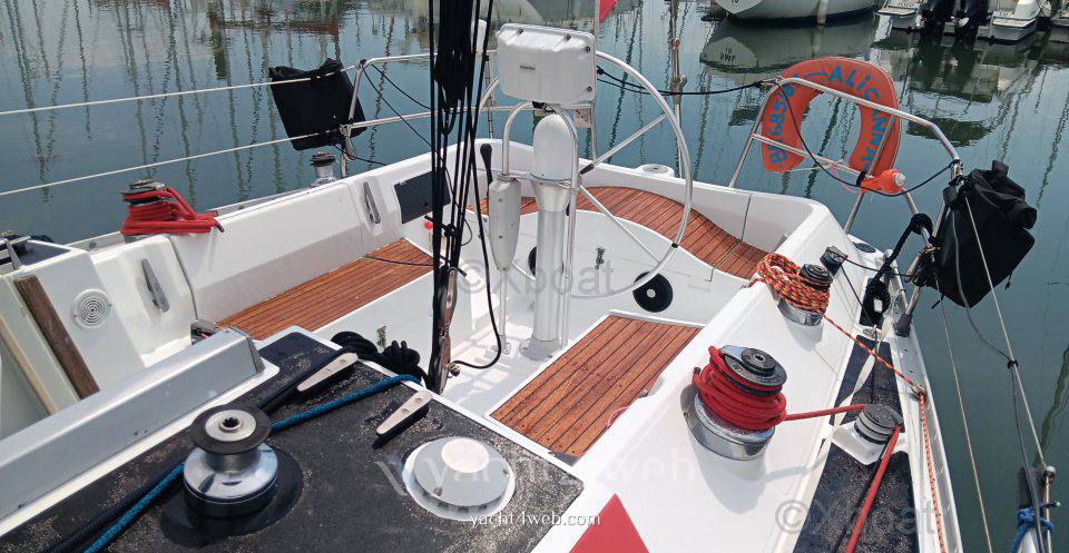 Beneteau First 375 barco à vela