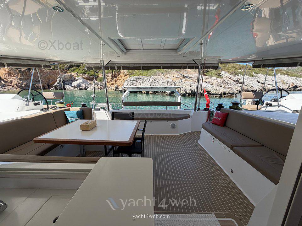 Nautitech 542 Segel cruiser verwendet