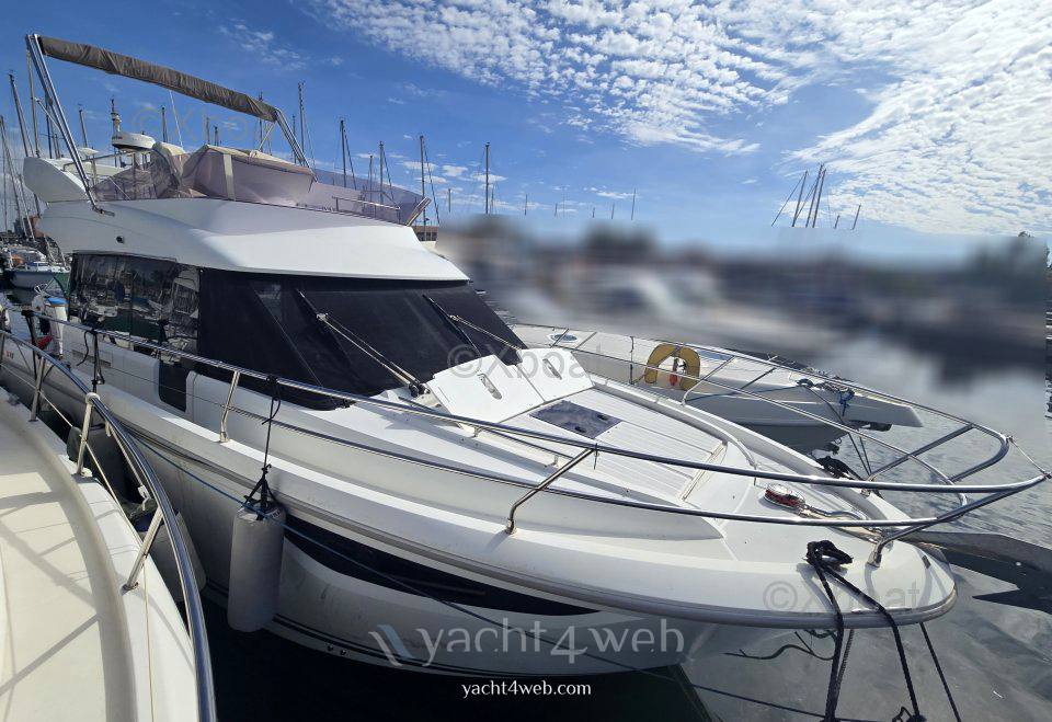 Jeanneau Velasco 37 Yate a motor