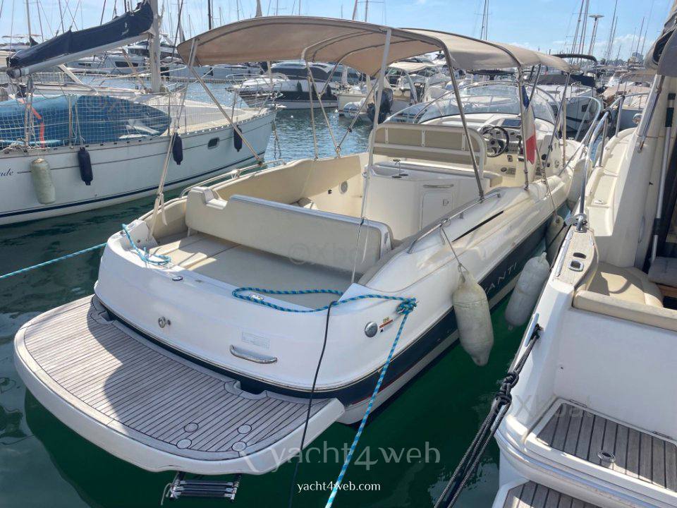 Bayliner Avanti 8 Barco de motor usado para venta