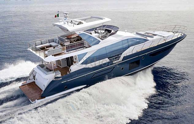 Azimut 72 fly