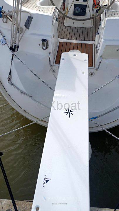 Bavaria 36 cruiser